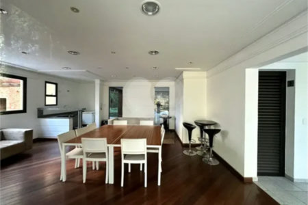 Apartamento para alugar com 2 suítes em Vila Andrade, São Paulo, SP