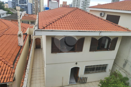 Casa à venda com 4 quartos, sendo 2 suítes, no condomínio Chácara das Rosas, São Paulo - SP