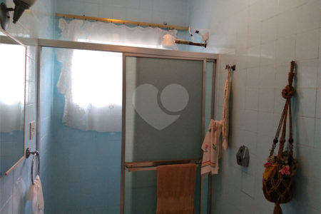 Casa à venda com 4 quartos, sendo 1 suíte, em Campo Belo, São Paulo, SP
