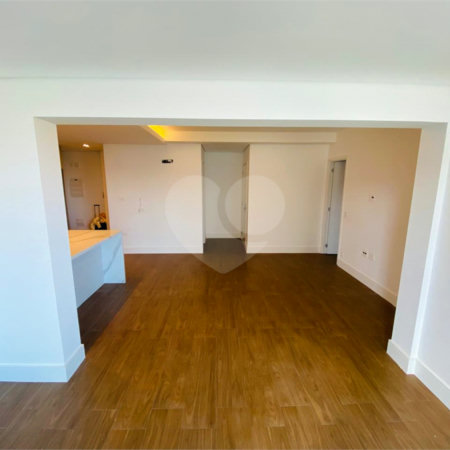 Apartamento à venda ou para alugar com 3 quartos, sendo 1 suíte,  em Vila Mogilar, Mogi das Cruzes, SP