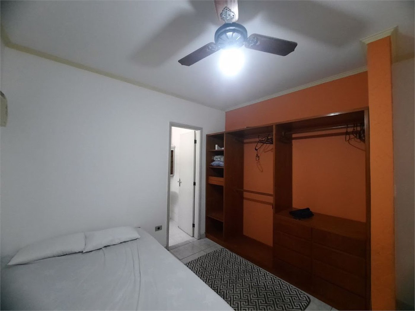 Apartamento Residencial à venda, Jardim Enseada, Guarujá - AP0795.