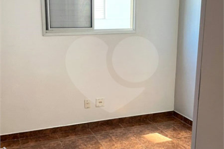 Apartamento à venda com 3 quartos em Cidade Líder, São Paulo, SP