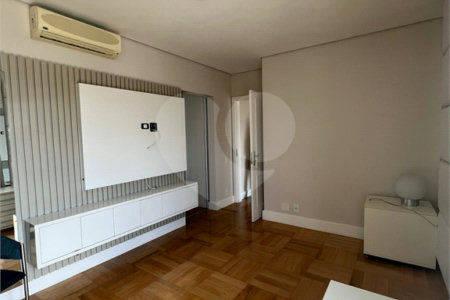 Apartamento à venda com 4 quartos, sendo 2 suítes,  em Vila Oliveira, Mogi das Cruzes, SP