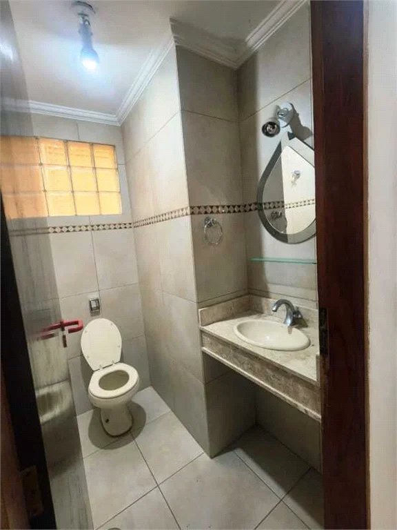 Sobrado à venda com 3 quartos, sendo 1 suíte, em Jardim das Vertentes, São Paulo, SP