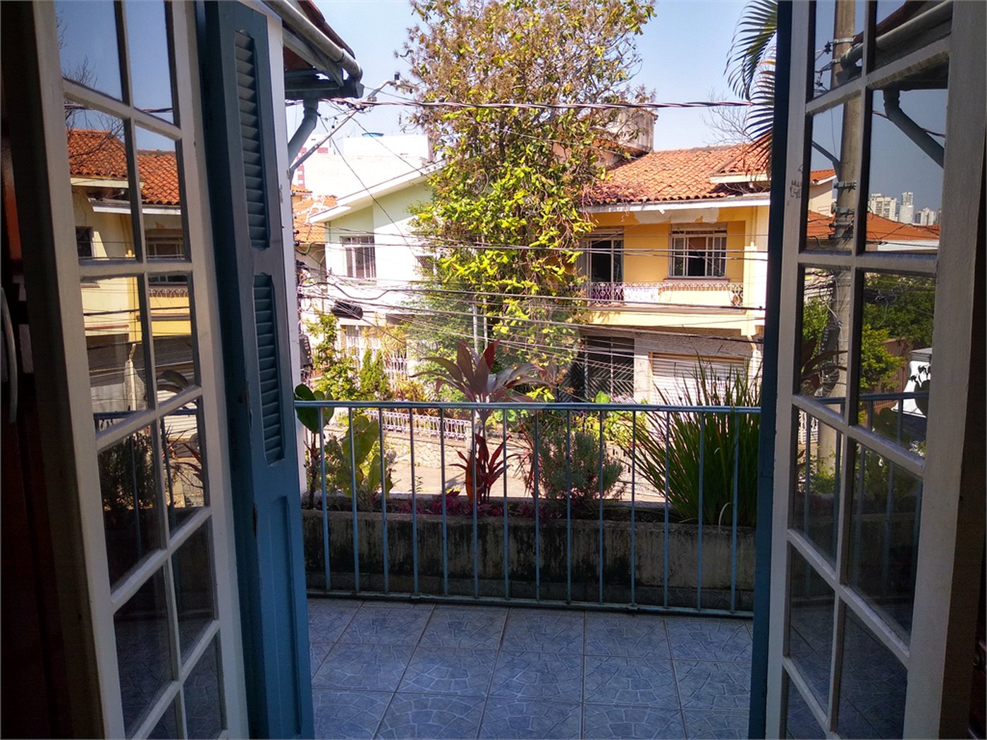 Sobrado à venda com 4 quartos, sendo 3 suítes,  em Vila Monumento, São Paulo, SP