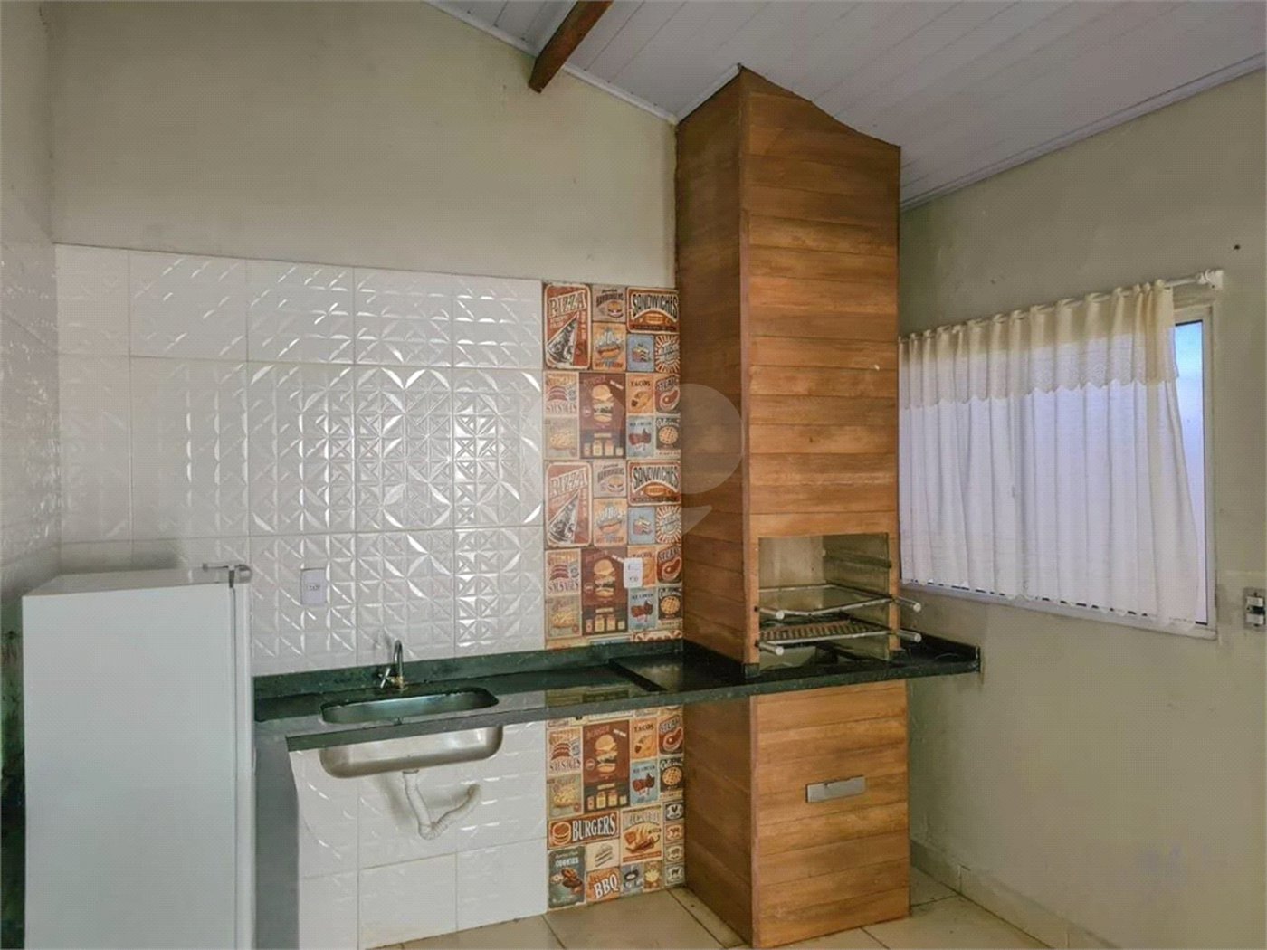 Casa à venda com 2 quartos no condomínio Villagio dos Pinhais, Pinhalzinho - SP
