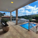 Casa à venda com 6 suítes no condomínio Portal Ouro Verde, Atibaia - SP