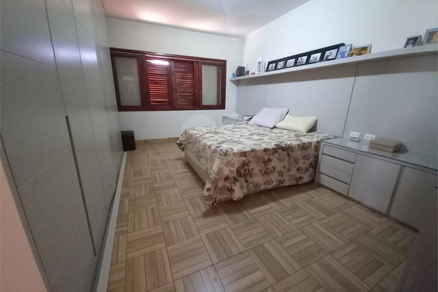Sobrado à venda com 4 quartos, sendo 2 suítes, em Tremembé, São Paulo, SP