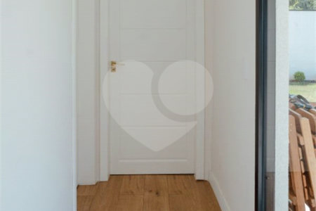 Casa à venda com 3 quartos, sendo 2 suítes, no condomínio Morada do Sol, Mairiporã - SP