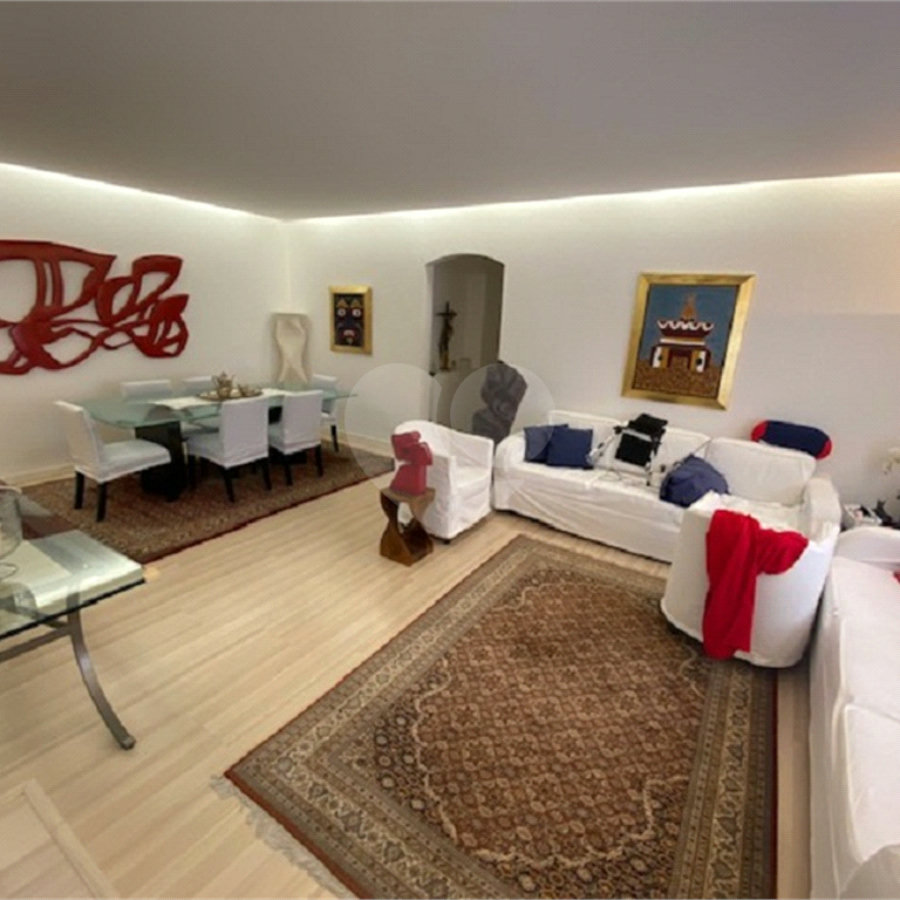 Apartamento à venda com 3 quartos, sendo 1 suíte, em Itaim Bibi, São Paulo, SP
