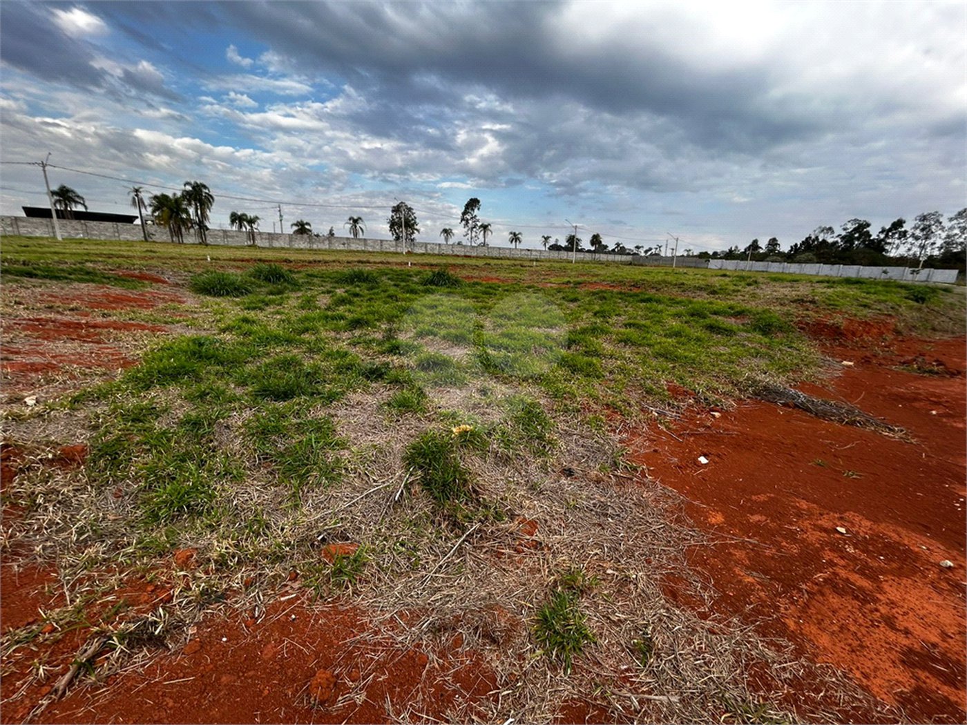 Terreno à venda no condomínio Residencial Quinta das Palmeiras, Itapetininga - SP