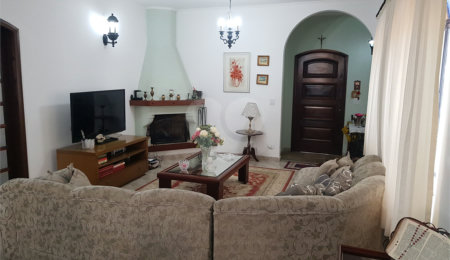 Casa à venda com 3 quartos, sendo 2 suítes,  em Jardim Campo Grande, São Paulo, SP