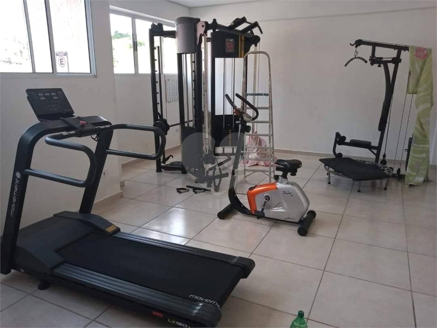 Apartamento à venda ou para alugar com 2 quartos, sendo 1 suíte,  em Bairro do Colonia, Jacareí, SP