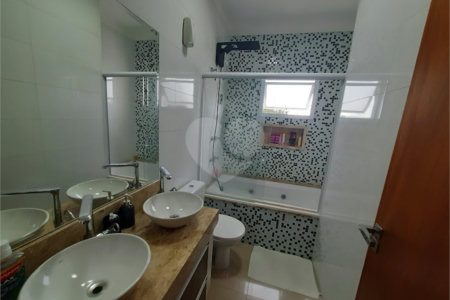 Casa à venda com 3 quartos, sendo 1 suíte, no condomínio Golden Park Residence II, Sorocaba - SP