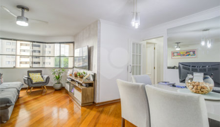 Apartamento à venda com 3 quartos, sendo 1 suíte, em Jardim Marajoara, São Paulo, SP