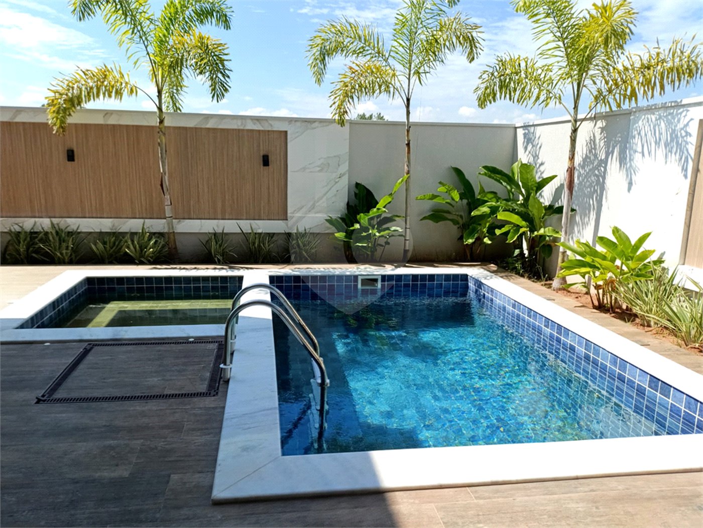 Casa à venda com 3 suítes no condomínio Villa Sapezal, Indaiatuba - SP