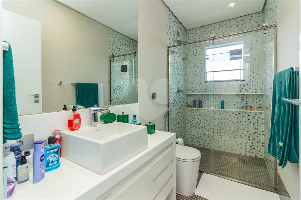 Casa à venda com 4 suítes no condomínio Residencial Quinta das Andorinhas, São Paulo - SP