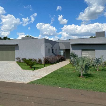 Casa à venda com 4 suítes no condomínio Primavera, Salto - SP