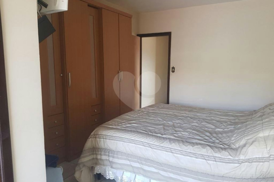 Sobrado à venda com 3 quartos, sendo 1 suíte,  em Parada Inglesa, São Paulo, SP