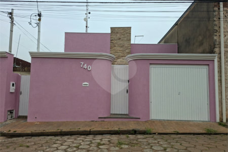 Casa à venda ou para alugar com 3 quartos, sendo 1 suíte, em Vila Aparecida, Itapetininga, SP