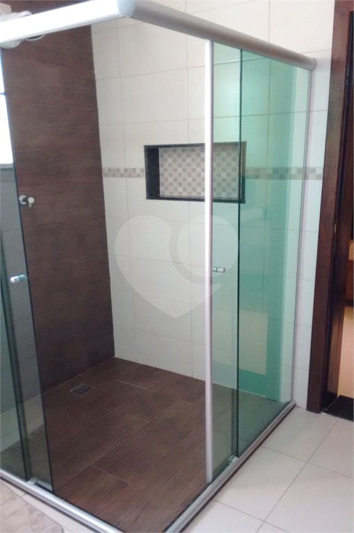 Casa à venda com 4 quartos, sendo 1 suíte, no condomínio Travessa Jacob,38, São Paulo - SP