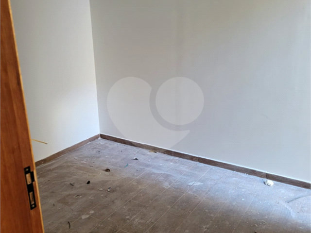 Casa à venda com 3 quartos, sendo 1 suíte,  no condomínio Vale dos Gansos, Mairiporã - SP