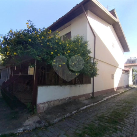 Sobrado à venda com 3 quartos em Vila Cordeiro, São Paulo, SP