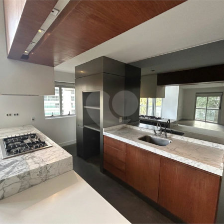 Apartamento à venda com 2 suítes em Parque do Morumbi, São Paulo, SP