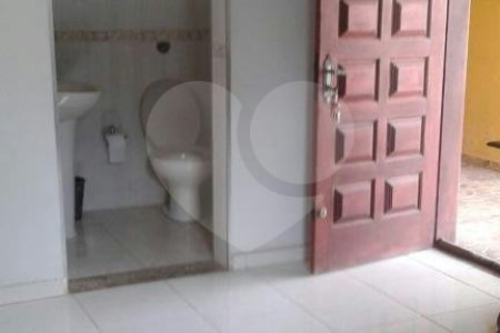 Casa à venda com 6 quartos, sendo 4 suítes, no condomínio Cond Riacho Fundo, Araçoiaba da Serra - SP