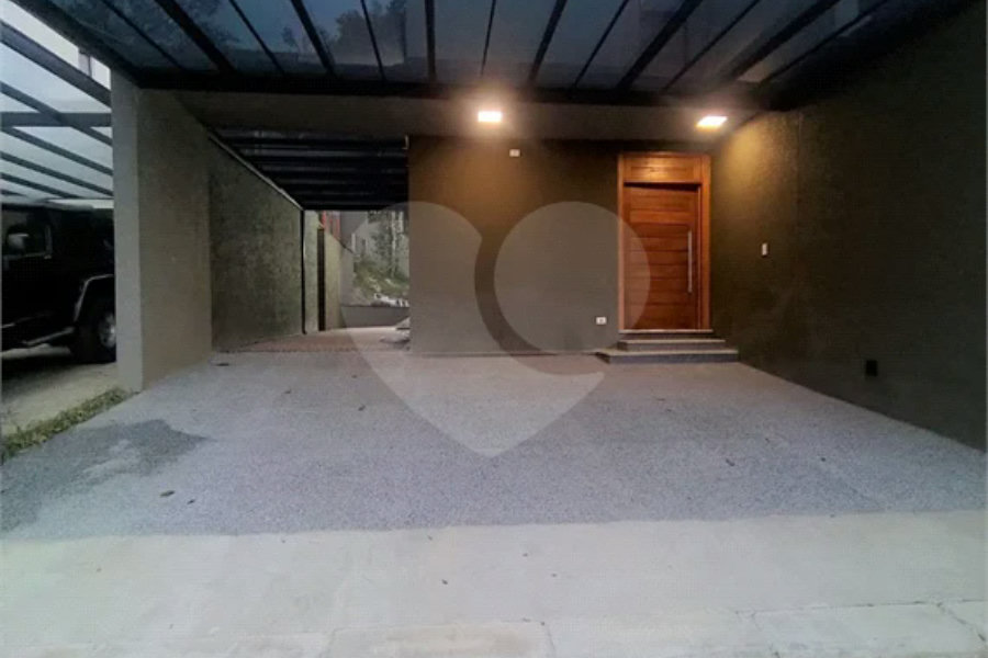 Casa de Alto Padrão com Vista Privilegiada para a Pedra Grande — Atibaia