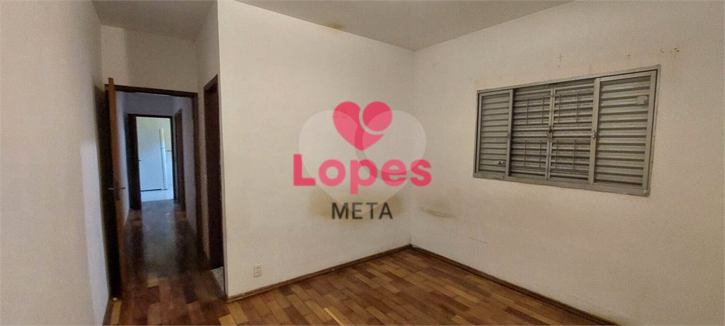 CASA A VENDA COM 132M², 3 DORMITORIOS, 2 SUITES, 2 VAGAS - BAIRRO JARDIM DAS INDUSTRIAS - SÃO JOSÉ D