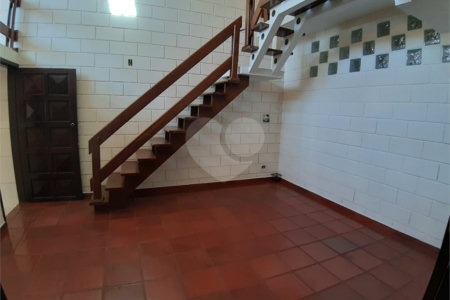 Sobrado à venda com 3 quartos, sendo 1 suíte, em Tremembé, São Paulo, SP