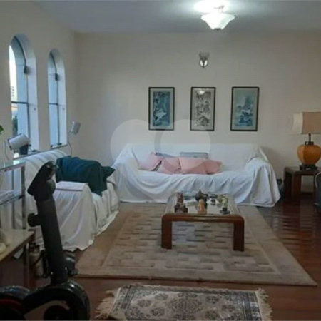 Casa à venda com 4 quartos, sendo 2 suítes, em MORUMBI, São Paulo, SP