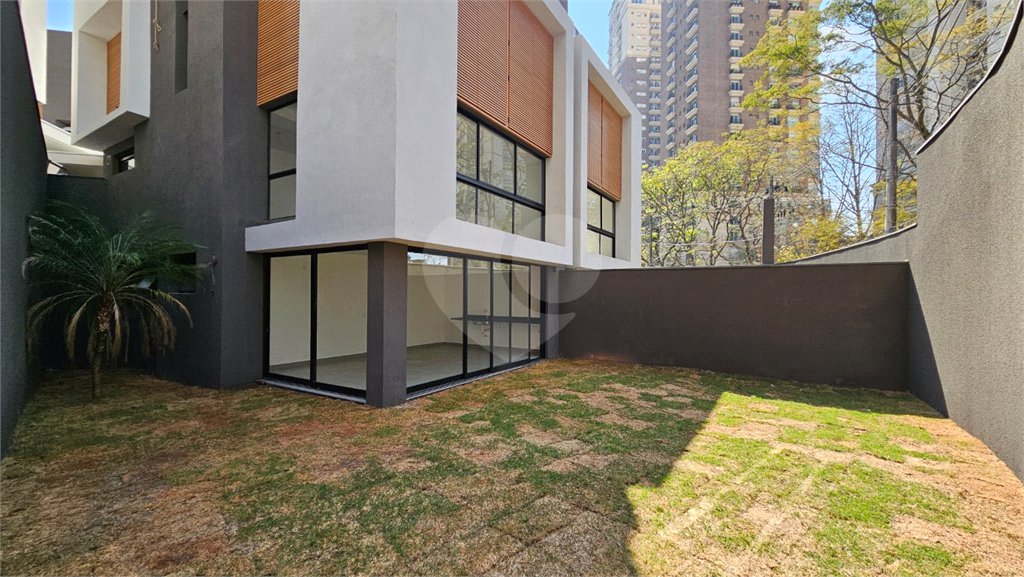 Casa à venda com 4 suítes no condomínio Cube Cidade Jardim, São Paulo - SP