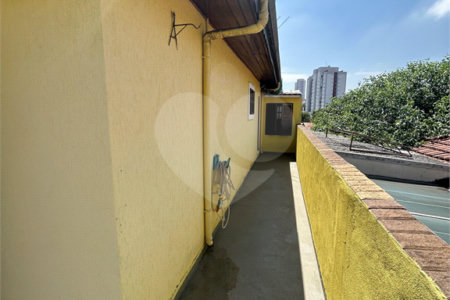 Sobrado à venda com 3 quartos em Jardim Santo Antoninho, São Paulo, SP