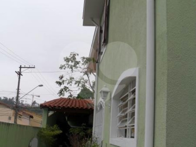 Sobrado à venda com 3 quartos, sendo 1 suíte,  em Horto Florestal, São Paulo, SP