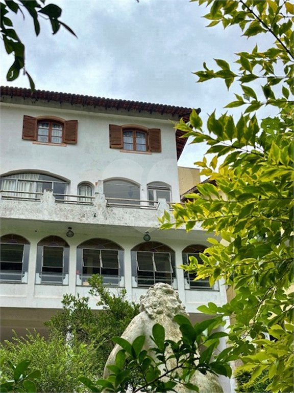 Sobrado à venda com 5 quartos, sendo 2 suítes, em Vila Albertina, São Paulo, SP