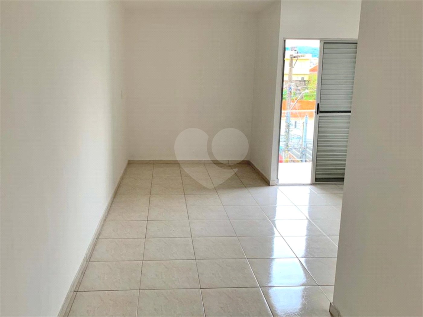 Sobrado à venda com 3 quartos, sendo 1 suíte, em Tremembé, São Paulo, SP