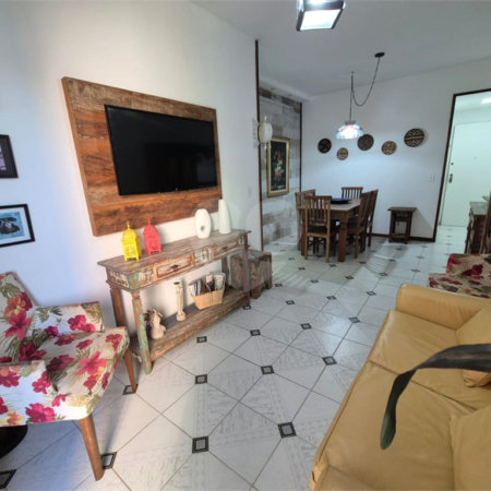 Apartamento à venda com 3 quartos, sendo 1 suíte,  no Centro, Cabo Frio, RJ