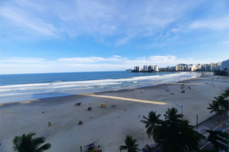 Apartamento Residencial à venda, Pitangueiras, Guarujá - AP0136.