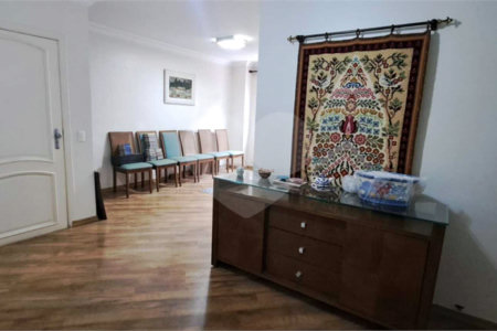 Apartamento à venda com 3 quartos, sendo 1 suíte, em MOEMA, São Paulo, SP