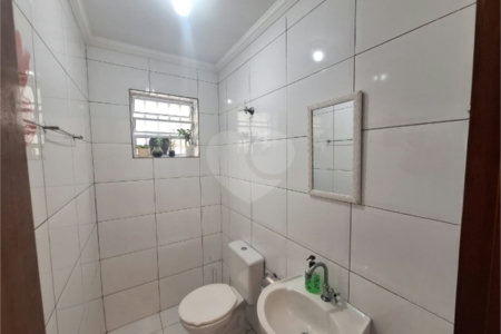 Sobrado à venda com 3 quartos, sendo 1 suíte, em Vila Campanela, São Paulo, SP