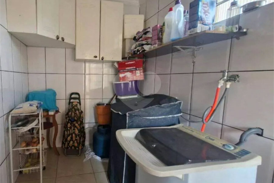 Sobrado à venda com 8 quartos em Vila Guarani, São Paulo, SP