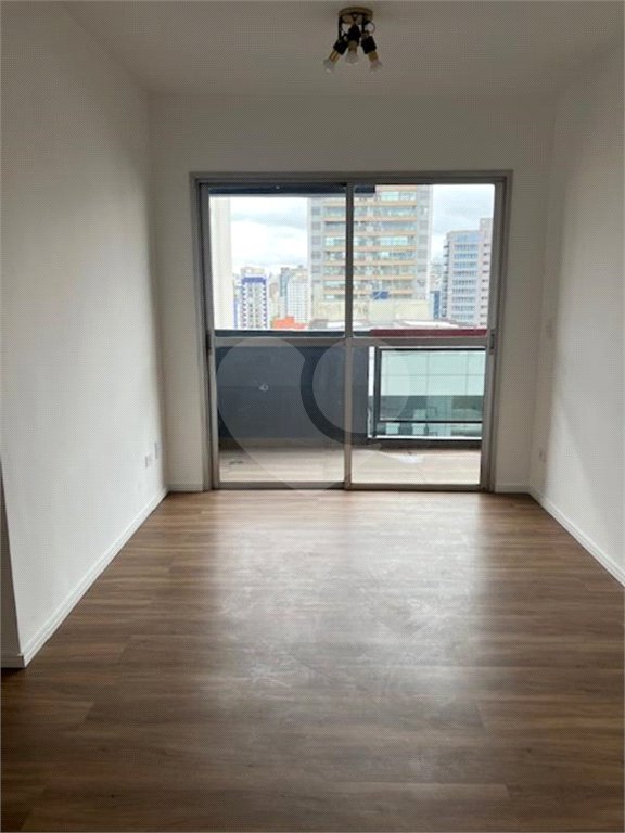 Apartamento à venda com 2 quartos, sendo 1 suíte, em Vila Olímpia, São Paulo, SP