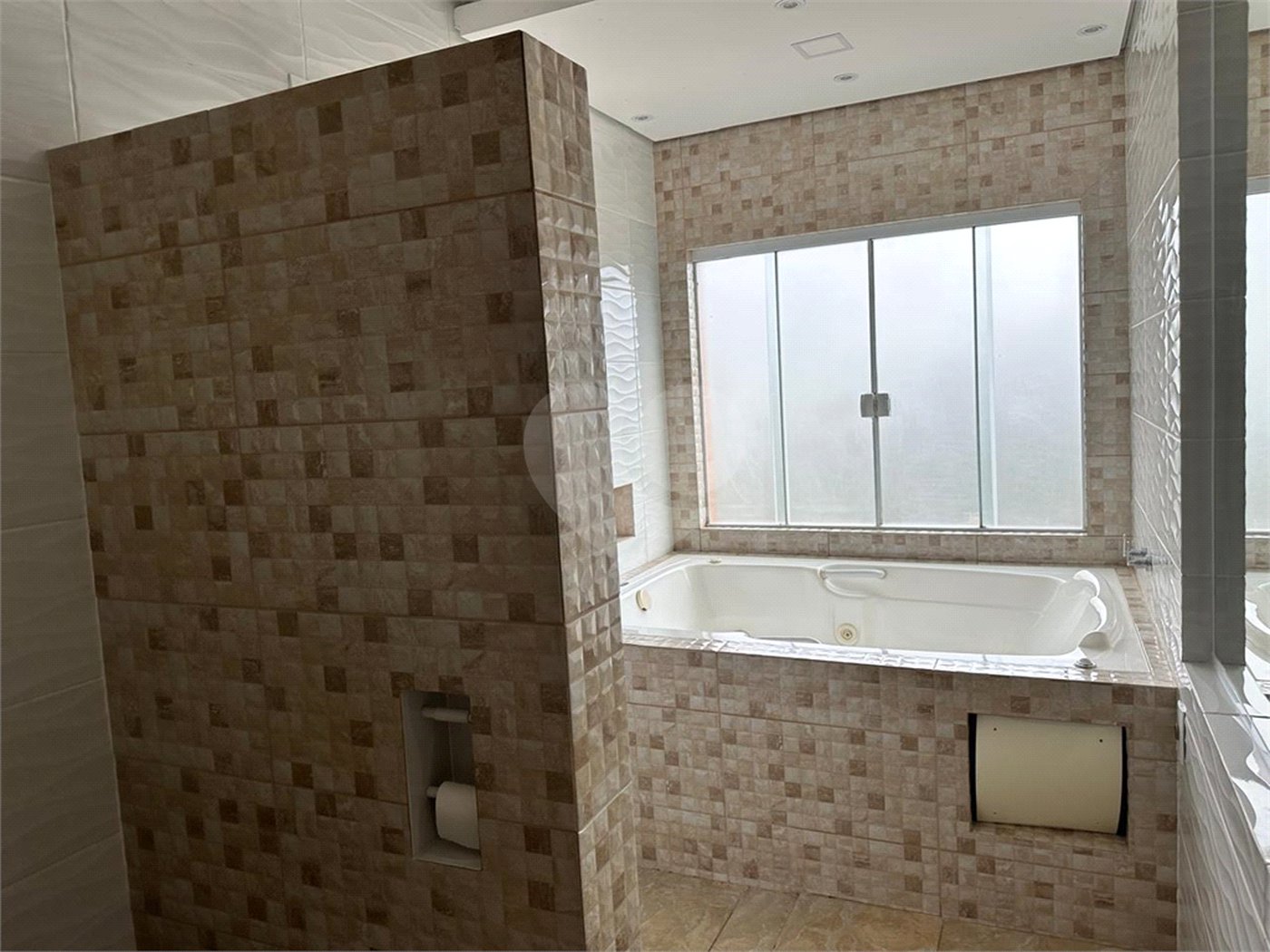 Sobrado à venda com 3 quartos, sendo 1 suíte, em Atibaia Belvedere, Atibaia, SP