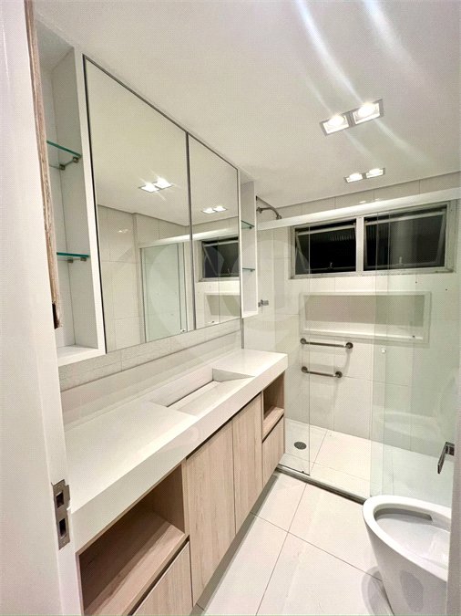 Apartamento à venda com 3 quartos, sendo 1 suíte, em Alto da Boa Vista, São Paulo, SP