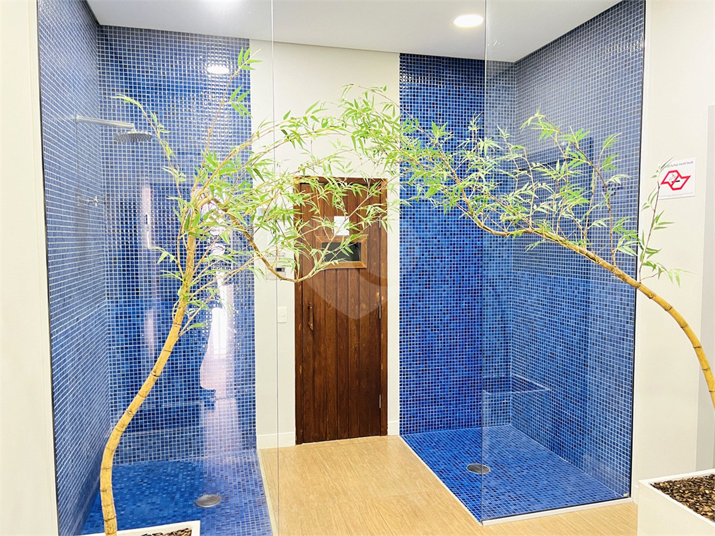 Apartamento venda / locação Vila Nova Conceição, 80m², andar alto, 1 suíte e 2 vagas