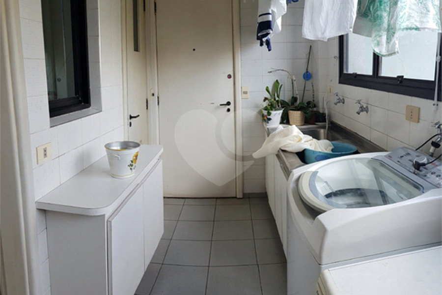 Duplex à venda com 3 suítes em Morumbi, São Paulo, SP