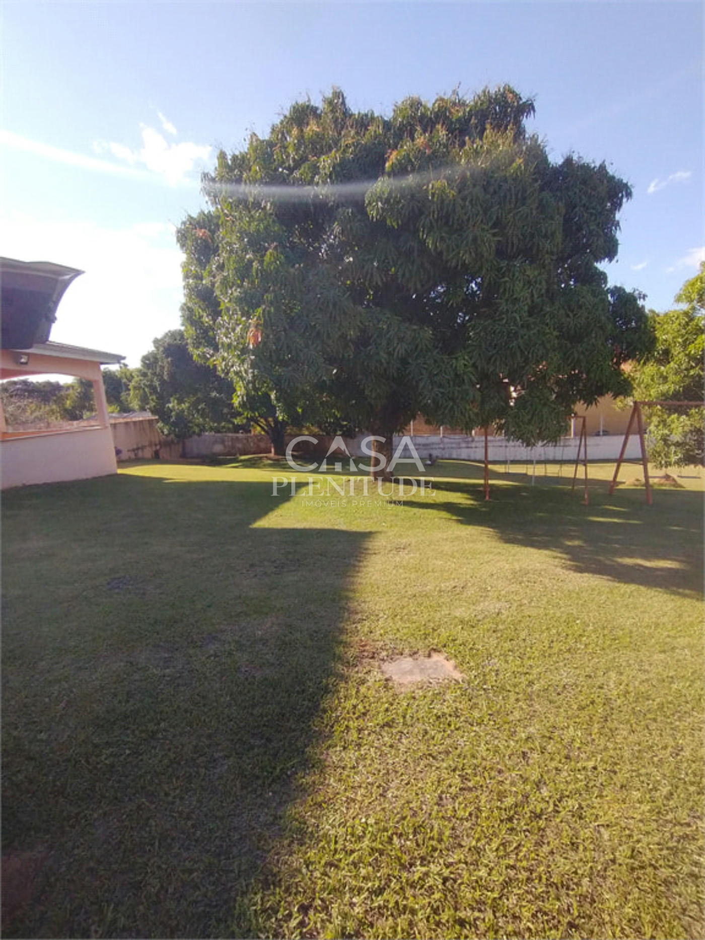 Chácara à venda com 5 quartos, sendo 1 suíte,  em Araçoiaba da Serra, SP