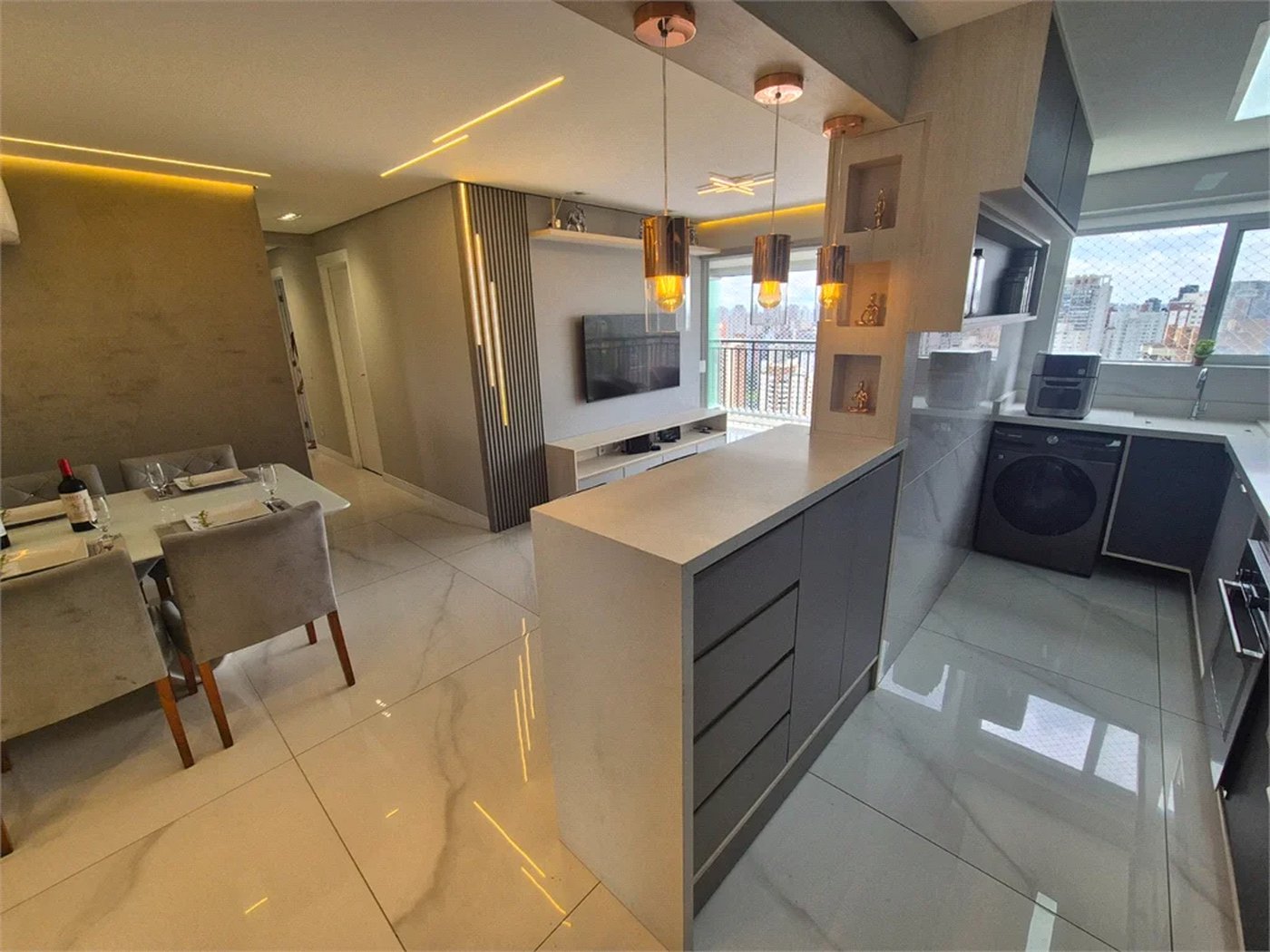 Apartamento à venda com 3 quartos, sendo 2 suítes,  em Jardim Caboré, São Paulo, SP
